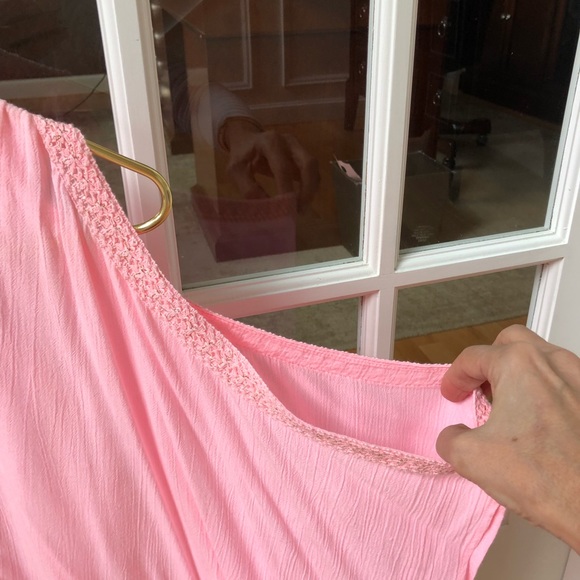 Lily Pulitzer Pink Tassel Swing Top! - Picture 2 of 2